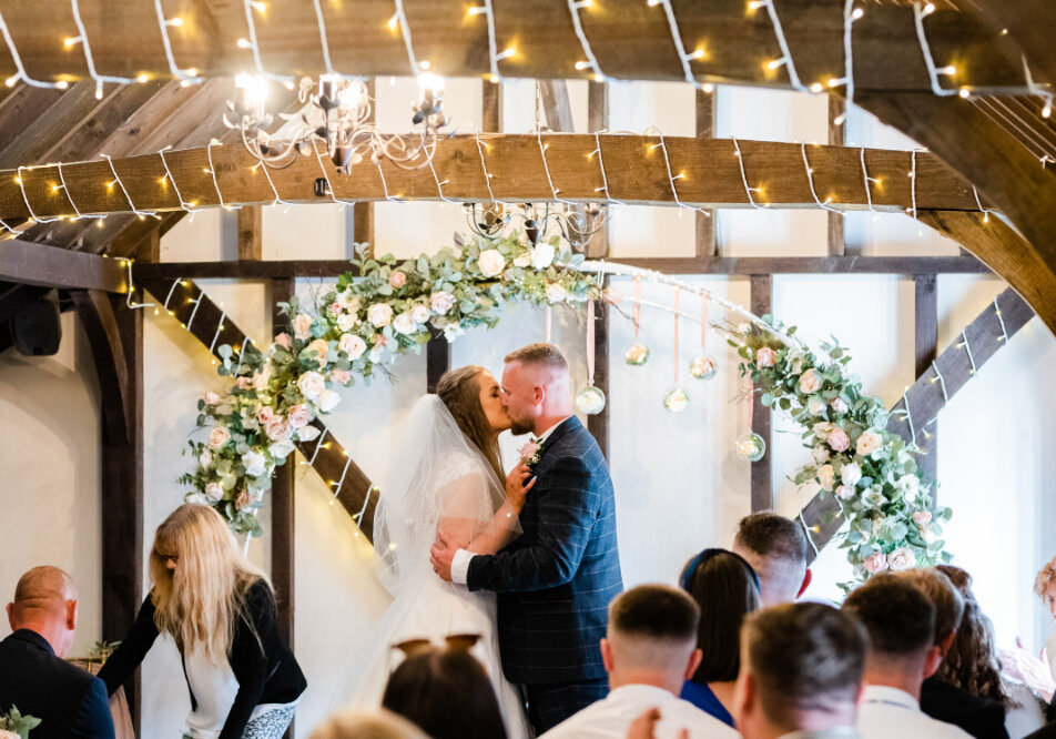 Faye And George Wedding 30 07 22 512 952X666 at Blackstock Country Estate