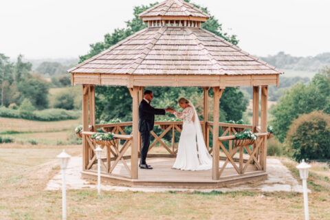 Anthony Hazelden Photography Hampshire Photographer-672 Top Outdoor Ceremony Tips for Countryside Weddings