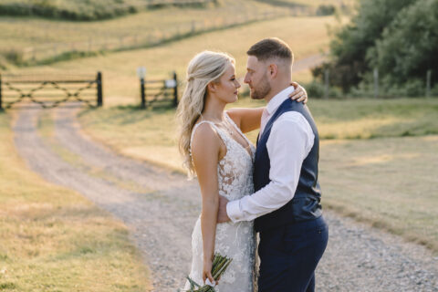 L&T-429 Barn wedding venue south of london